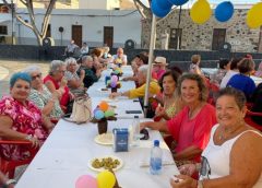 El proyecto «Reencontrándonos» promueve el intercambio cultural y la unión entre personas mayores de Fuerteventura